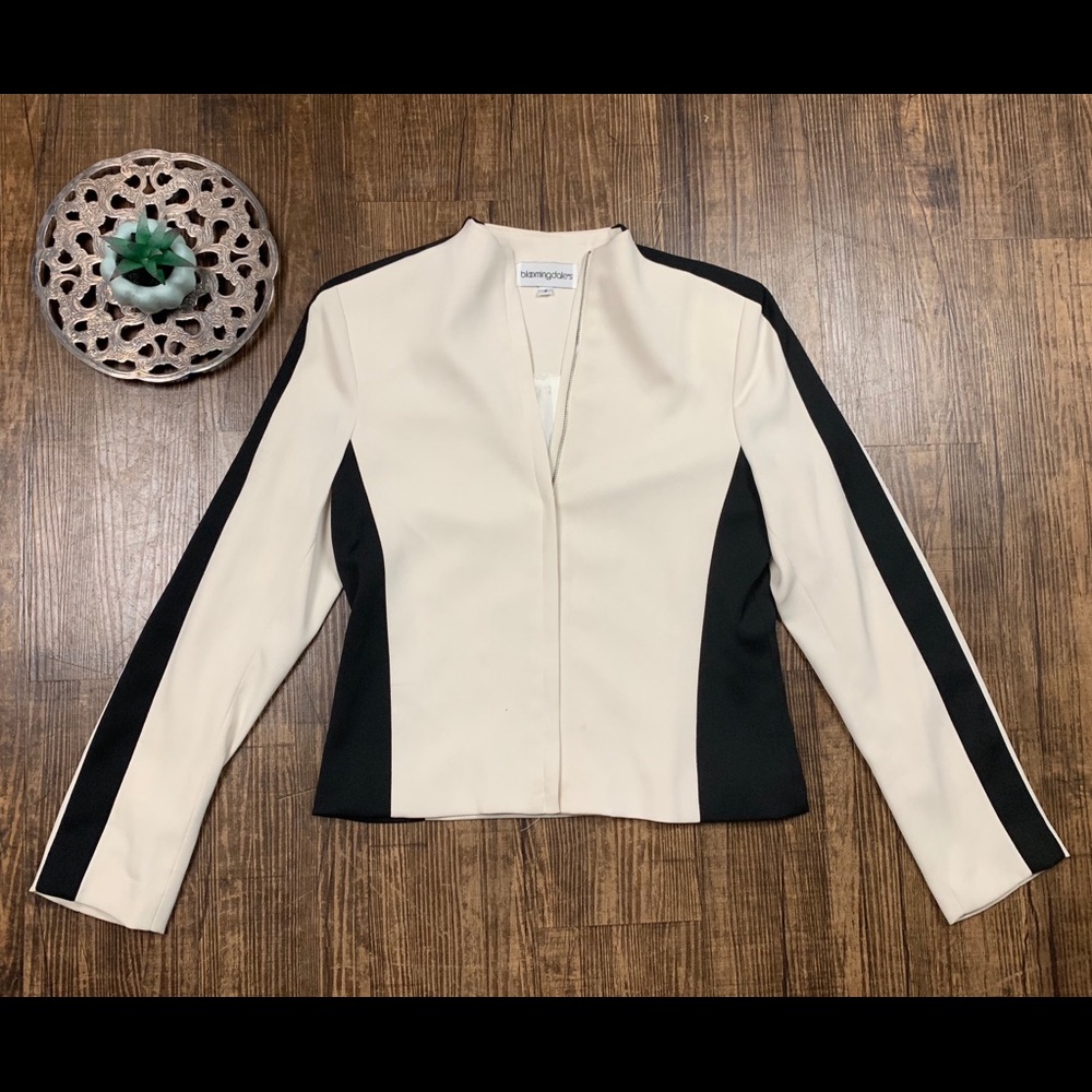 Bloomingdales 2 way zipper Blazer top coat